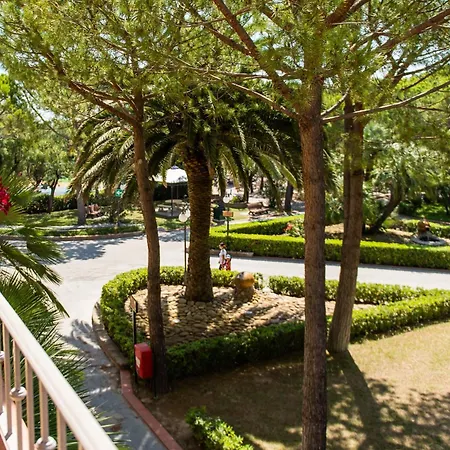 Holiday park Salinello Village 4*