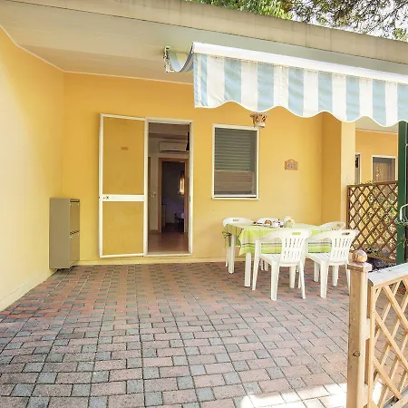 Salinello Village 假日公园